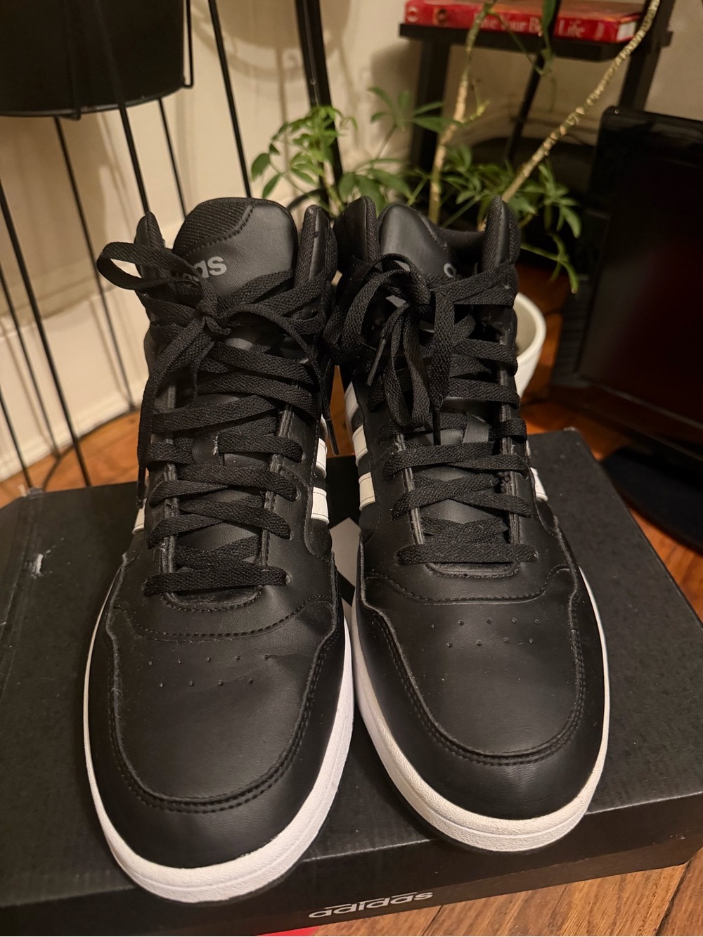 Adidas Hoops 3.0 Mid, Core Black/White, size 12